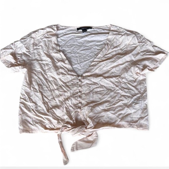 Forever 21 Tops - Women's Pink Button-Down Top